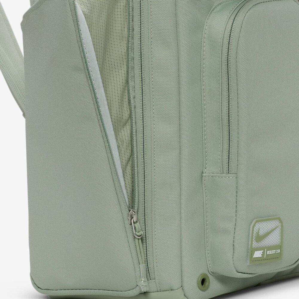 Nike Utility Elite Backpack. Jade Horizon/Oil Green (37L) FN4173-370 - Picture 9 of 13